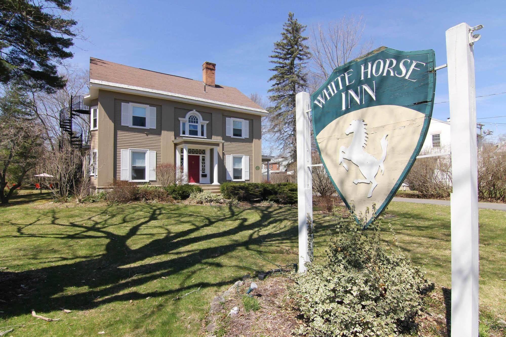 White Horse Inn Pittsfield Buitenkant foto