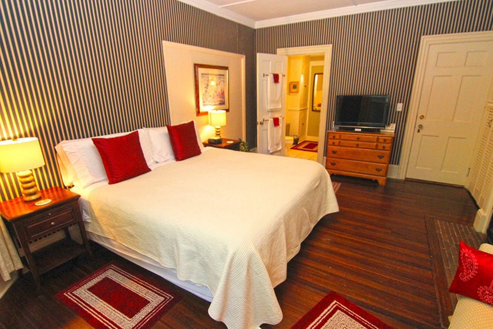 White Horse Inn Pittsfield Buitenkant foto